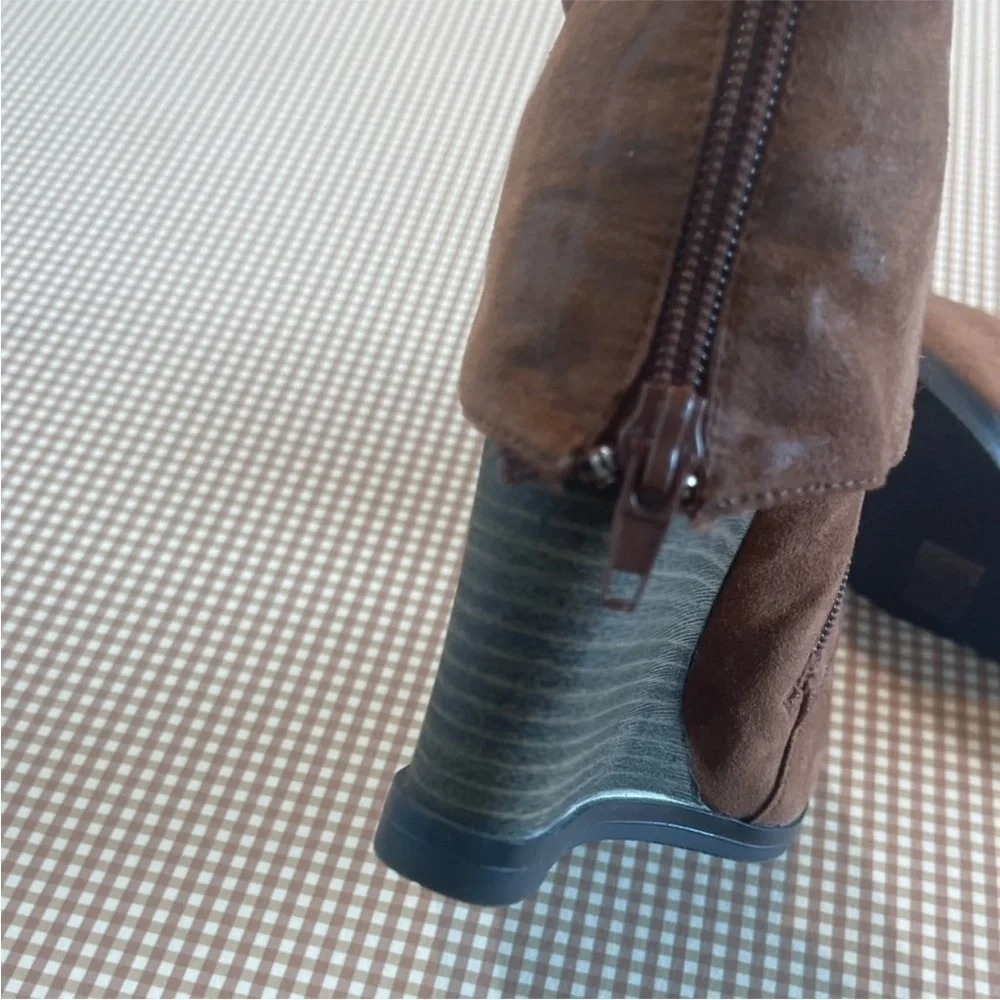 Qupid winter‎ booties. Size 8.5 - Picture 9 of 16